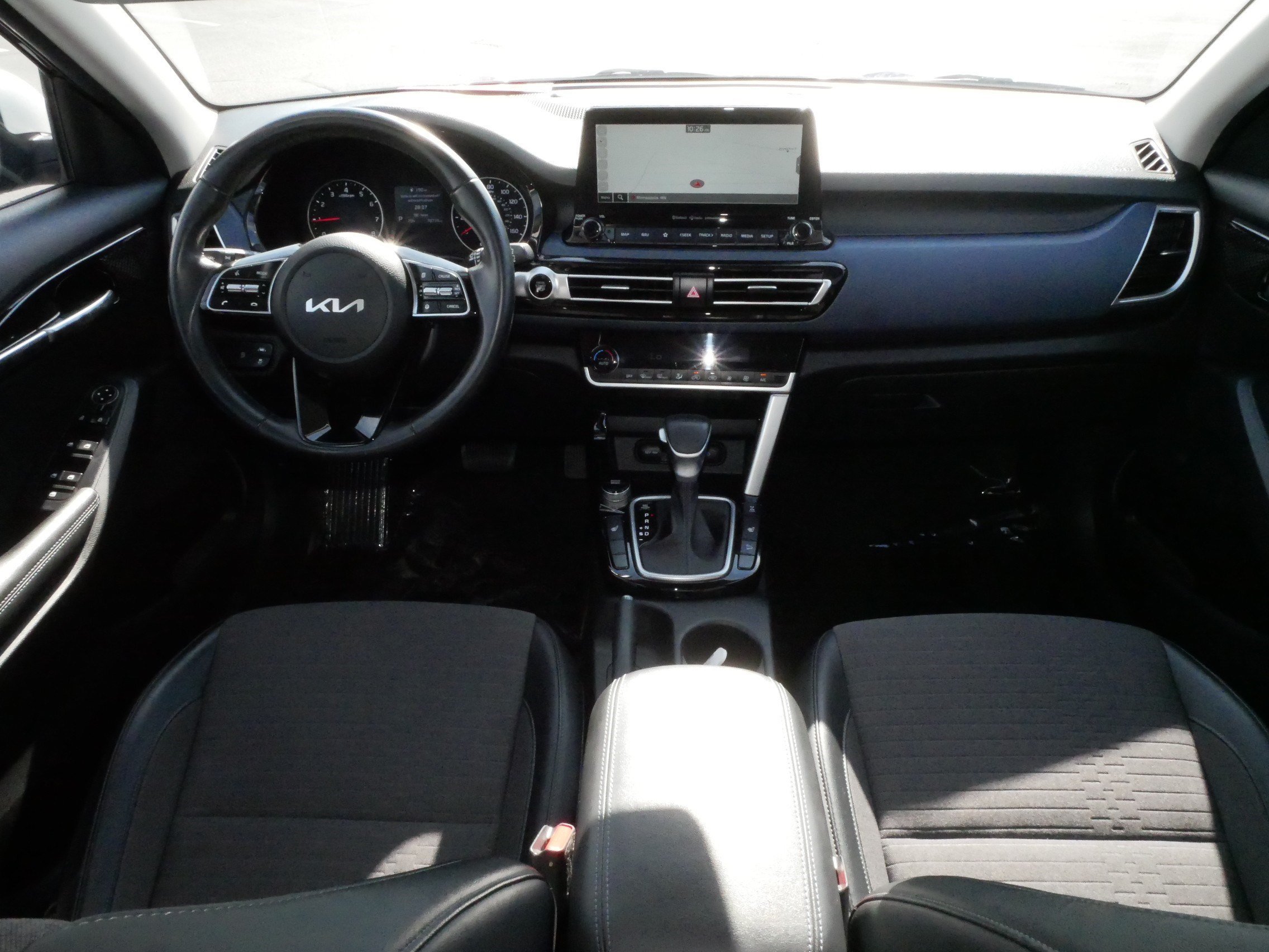 Photo 10