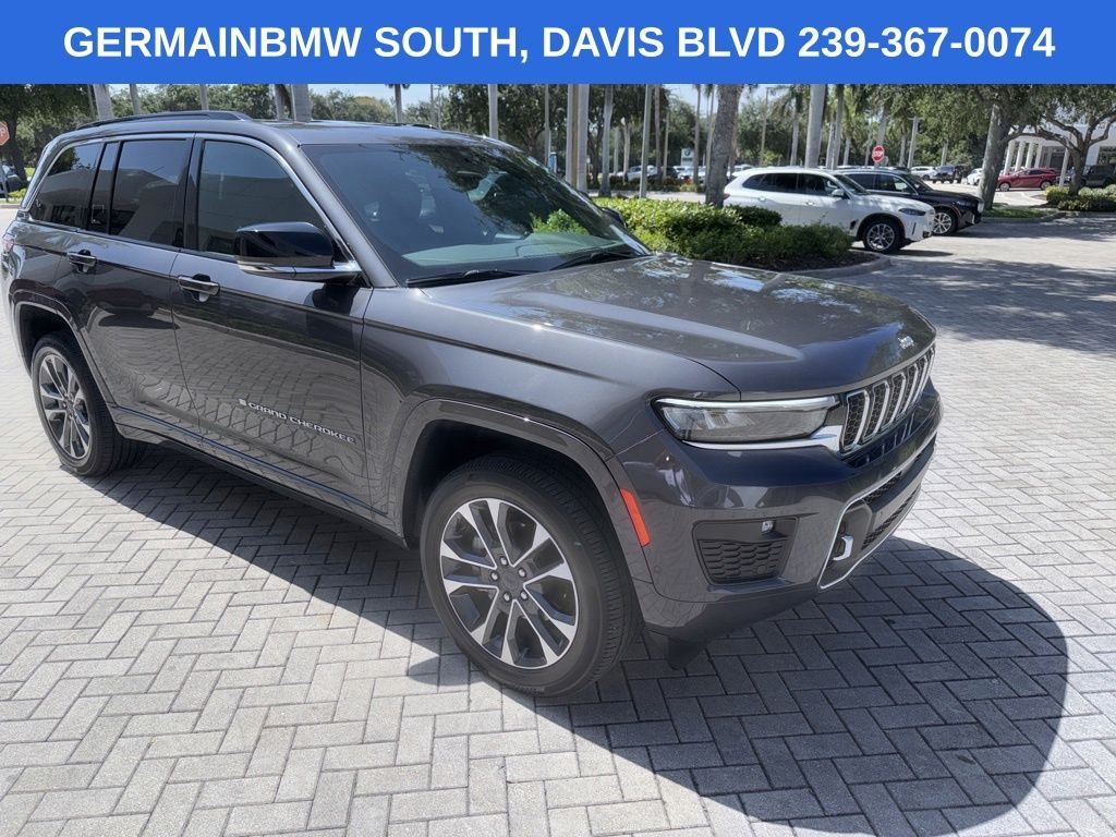 Used 2024 Baltic Gray Metallic Clearcoat Jeep Overland image 7