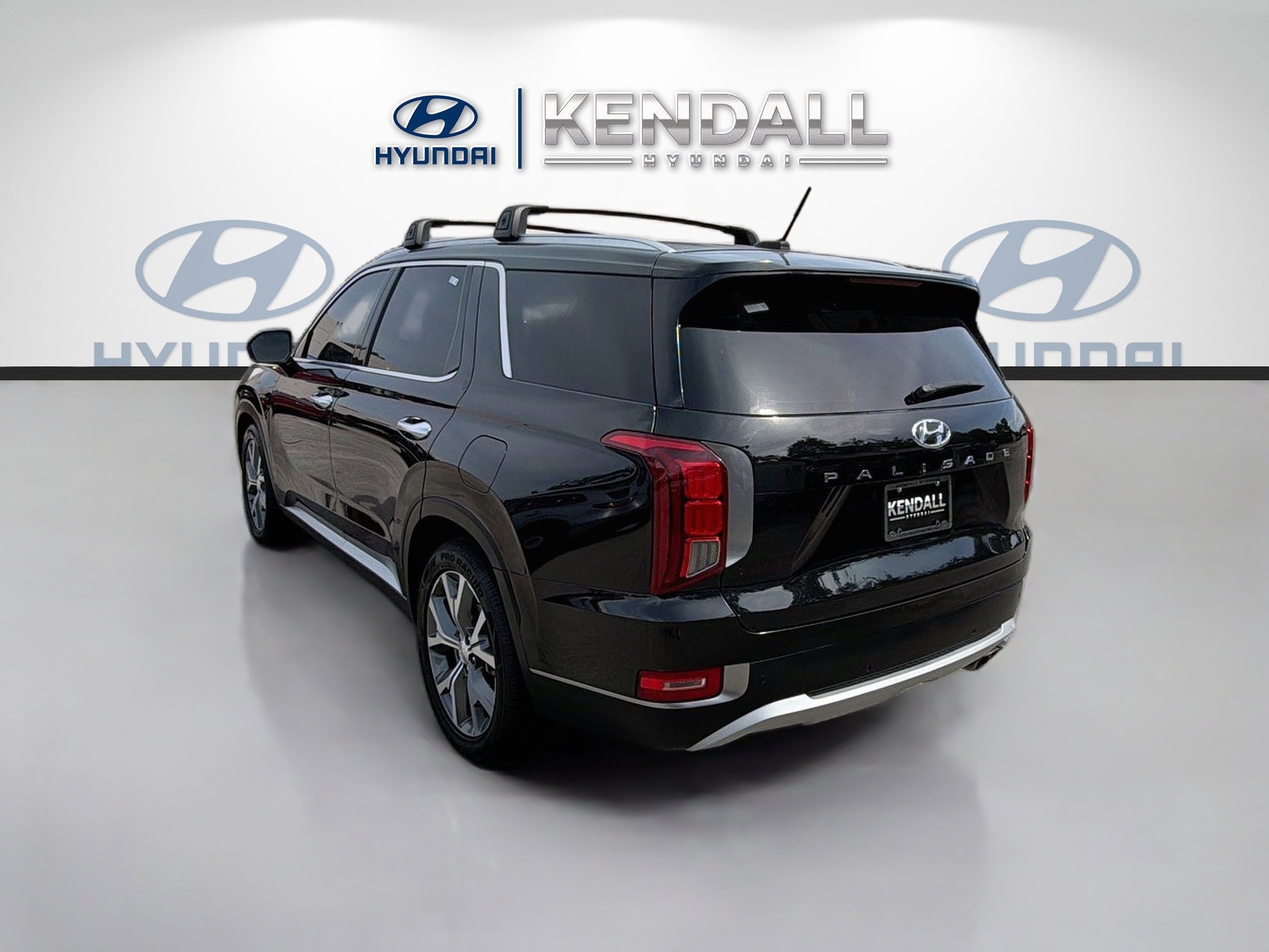 Used 2022 Abyss Black Pearl Hyundai SEL image 4