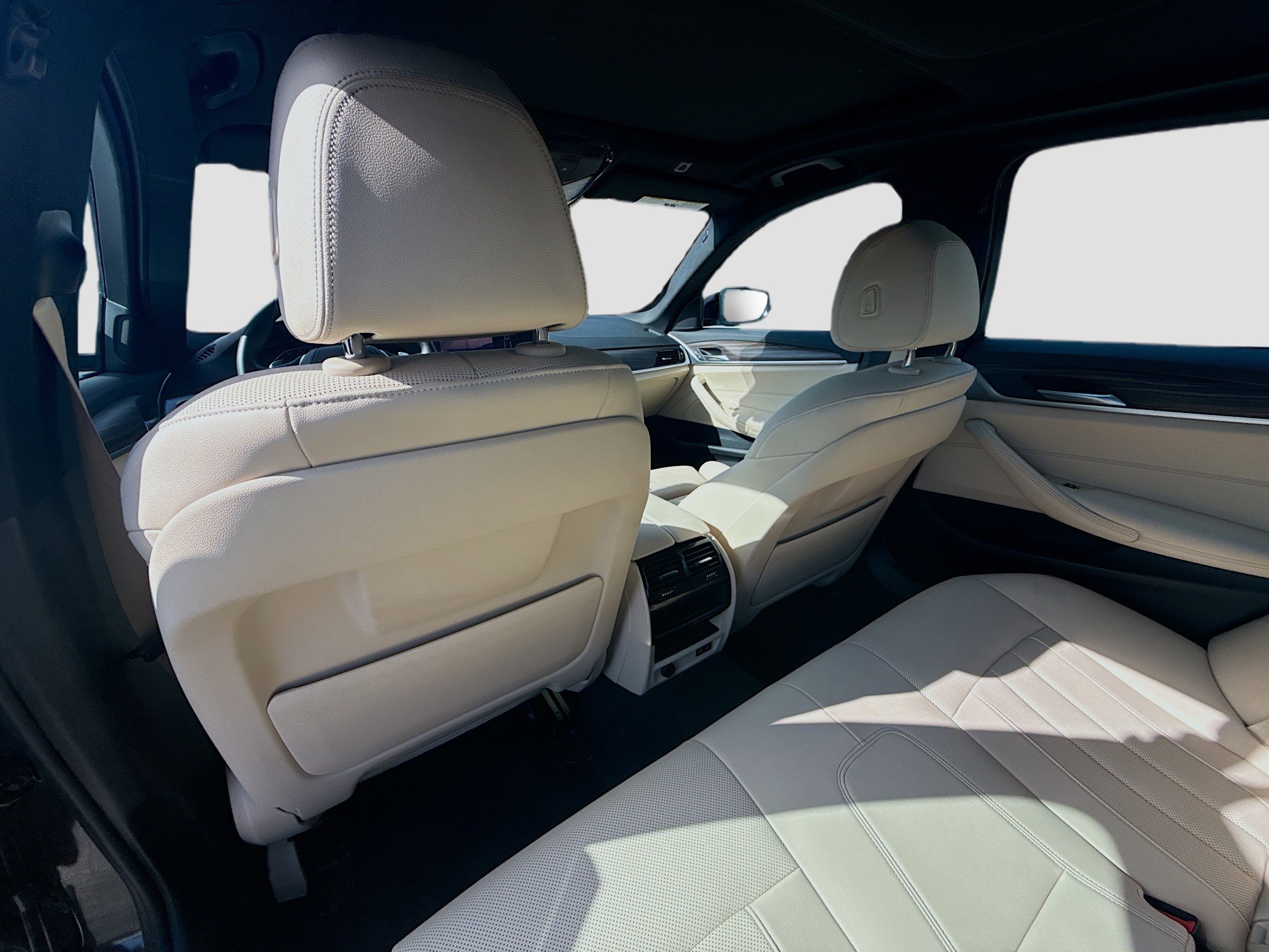 2022 BMW 5 Series 530i - Photo 23