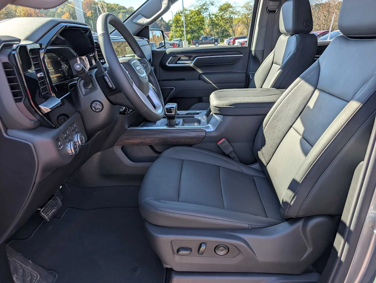 New 2026 Sterling Metallic GMC SLT image 4
