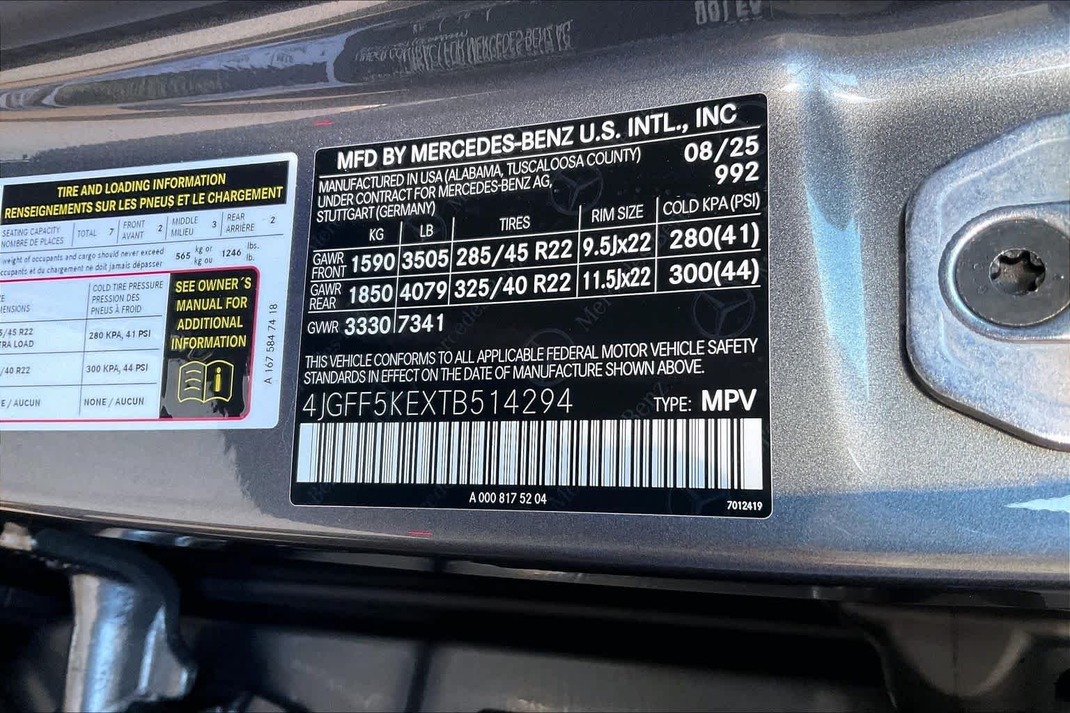 Used 2026 Selenite Grey Metallic Mercedes-Benz GLS 450 image 34