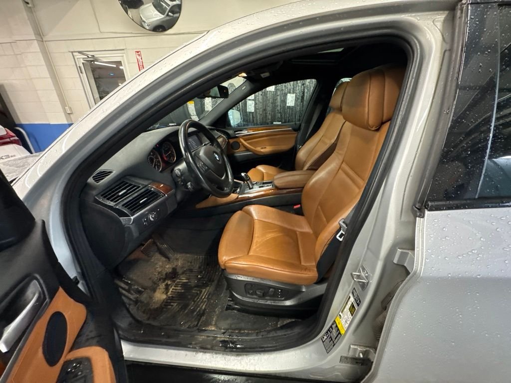 Used 2014 Titanium Silver Metallic BMW xDrive35i image 2