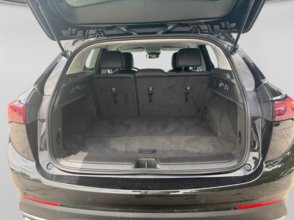 Used 2025 Black Buick Preferred image 19