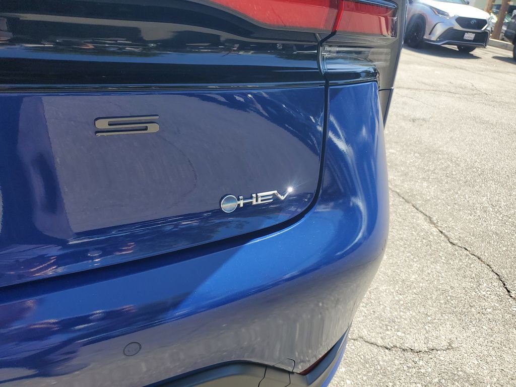 Used 2025 Blue Toyota LE image 7