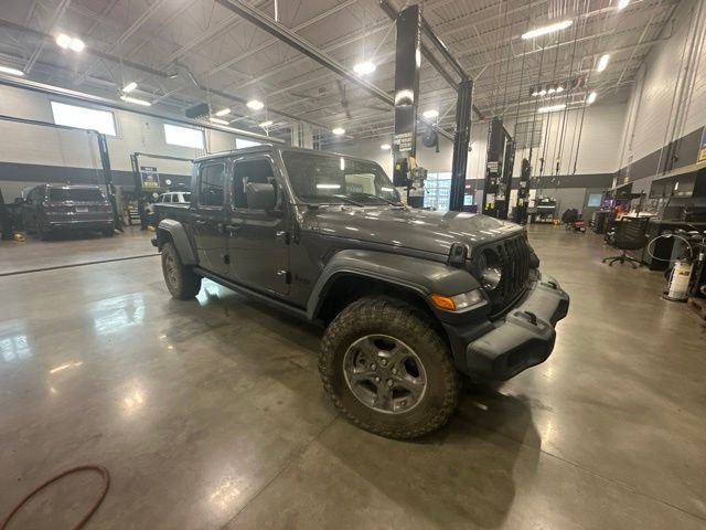 Used 2020 Gray Jeep Sport image 1