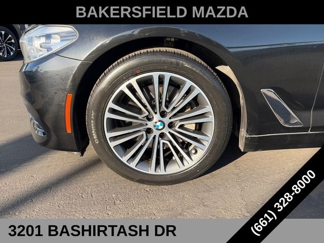 Used 2018 Black BMW 530i image 18