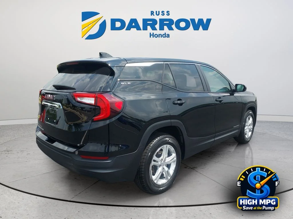 Used 2024 Black GMC SLE image 5