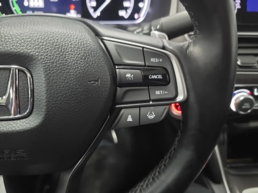 Used 2022  Honda EX-L image 21