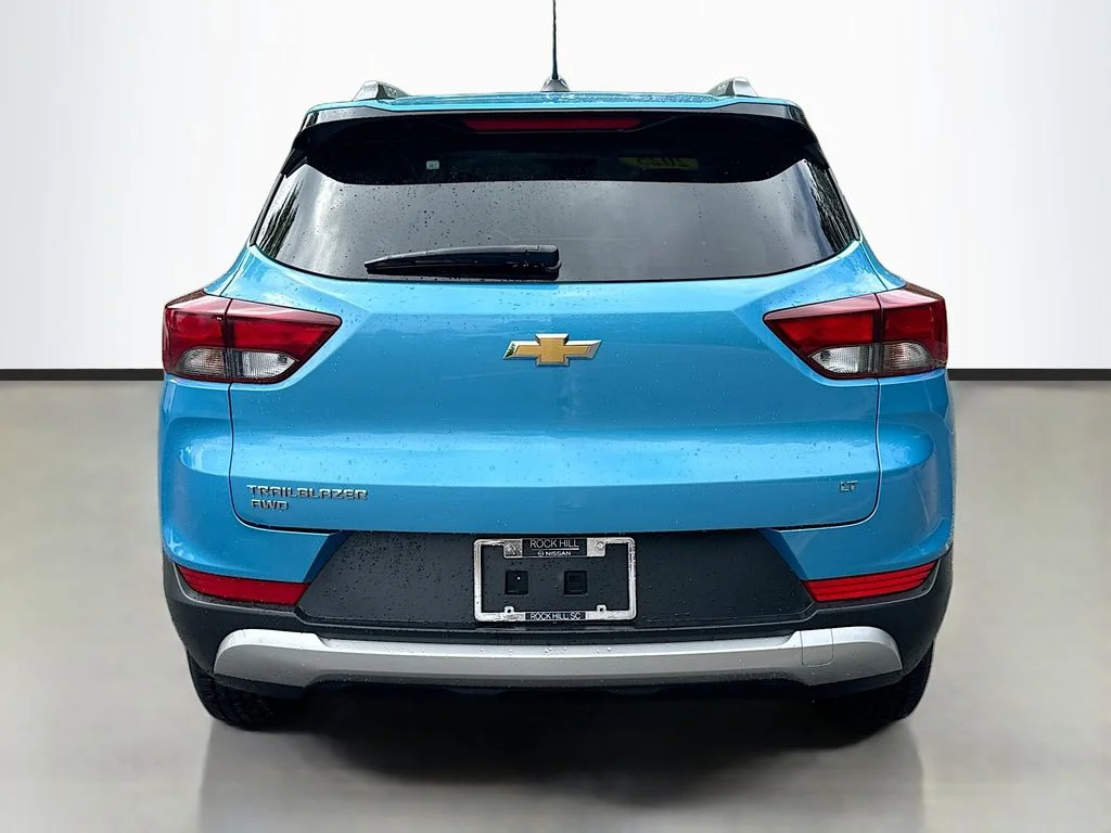 Used 2025 Marina Blue Chevrolet LT image 6