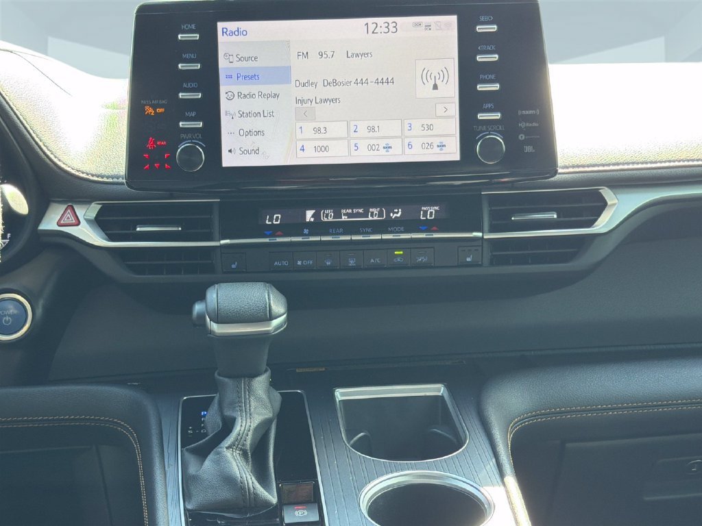 2024 Toyota Sienna Woodland Edition - Photo 20