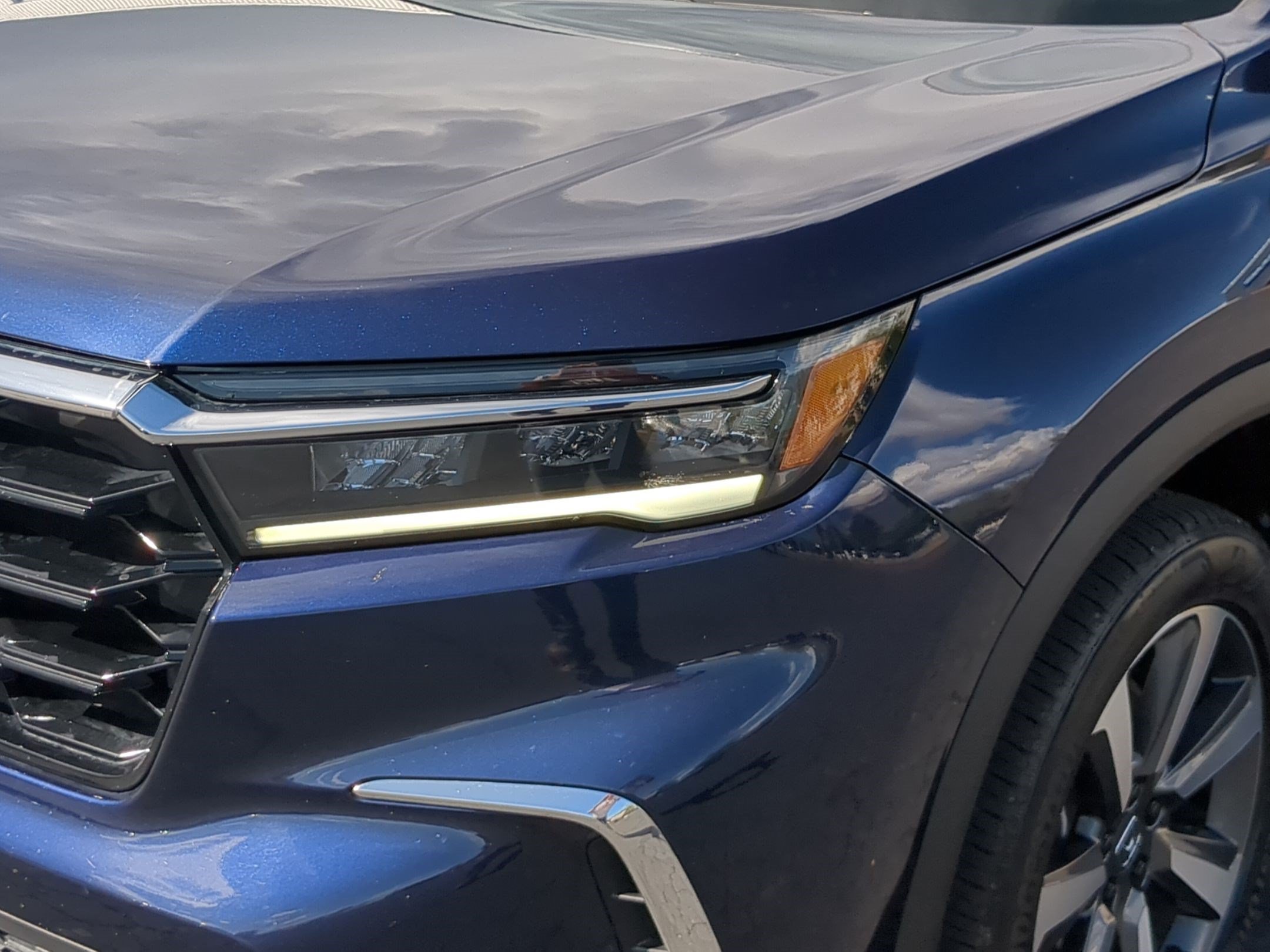 Certified Used 2025 Obsidian Blue Pearl Honda Touring image 12