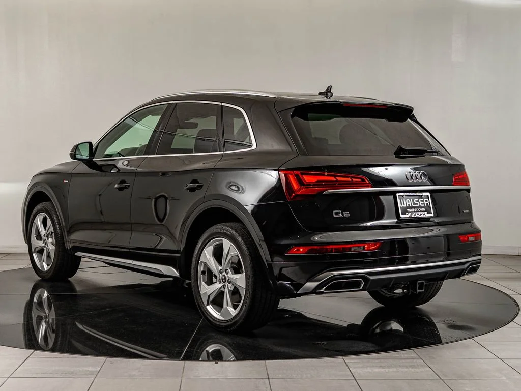 Used 2023 Mythos Black Metallic Audi 45 S line Premium image 7