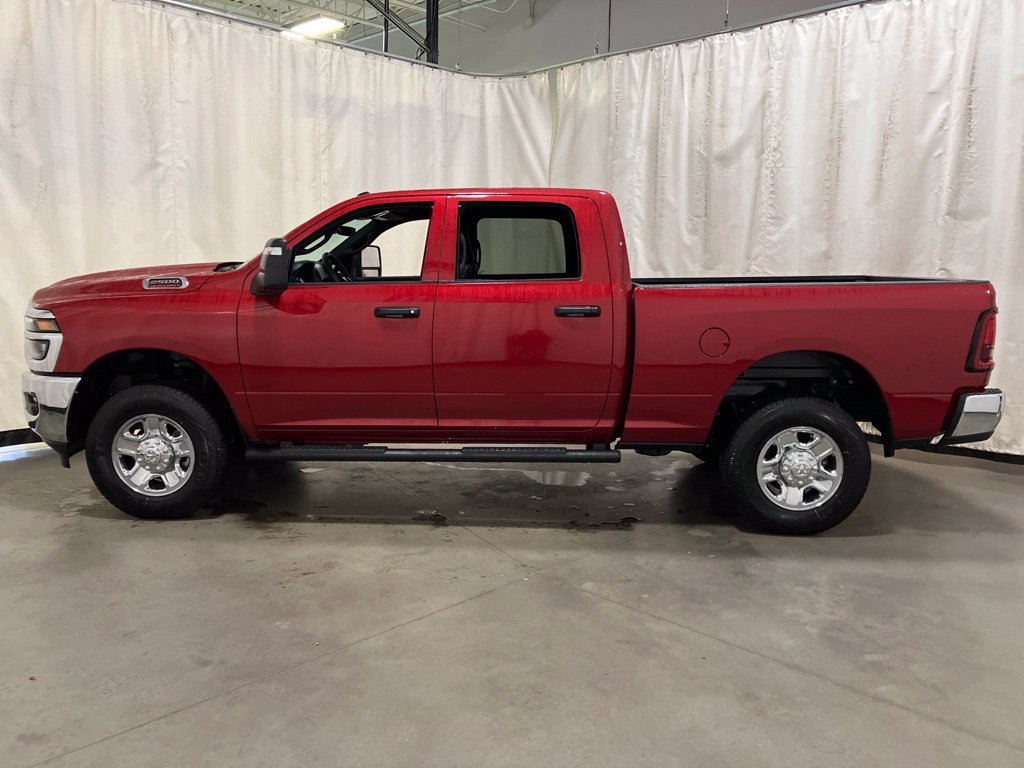 New 2026 Molten Red Pearl-Coat Exterior Paint RAM Tradesman image 23