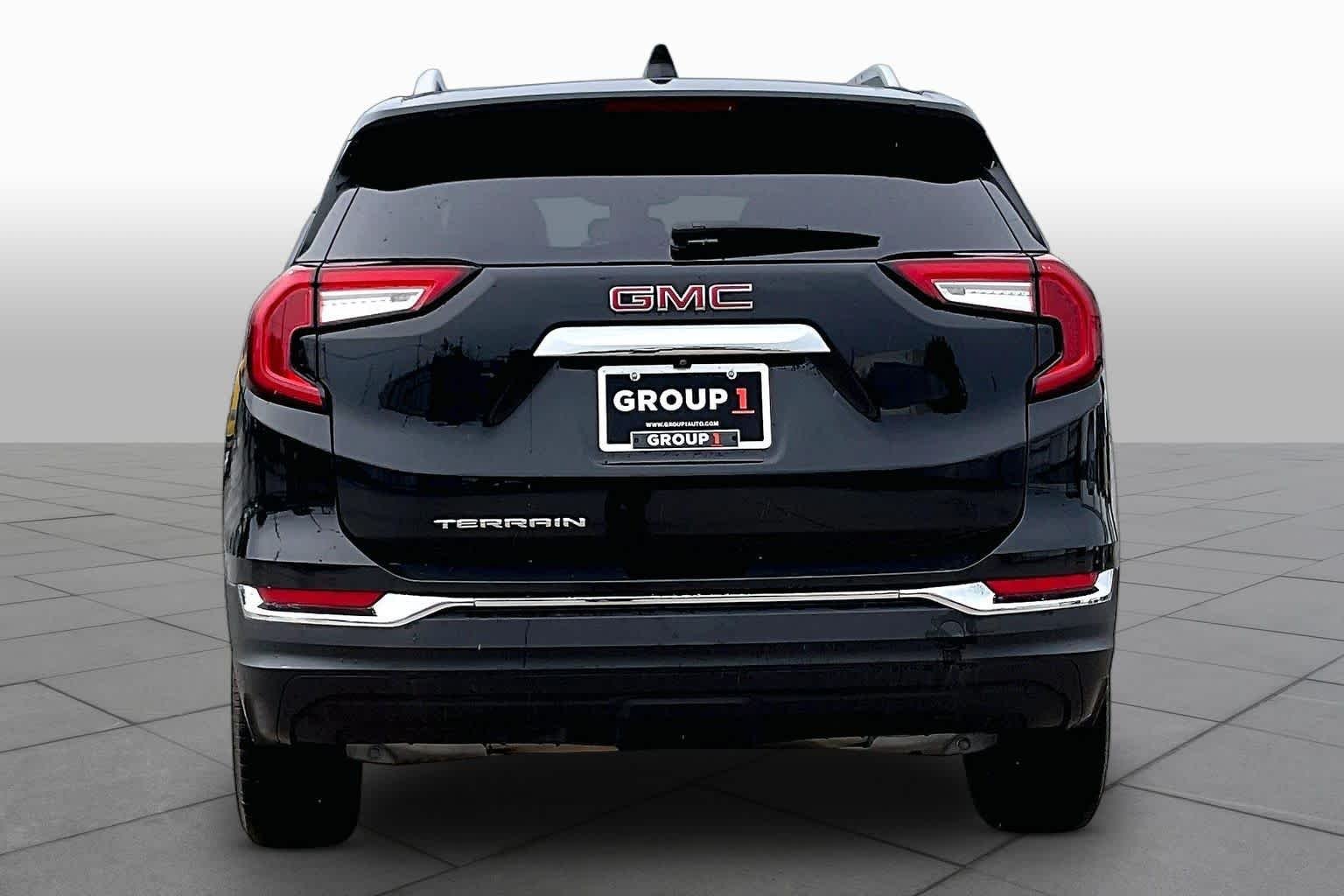 2023 GMC Terrain SLT - Photo 6