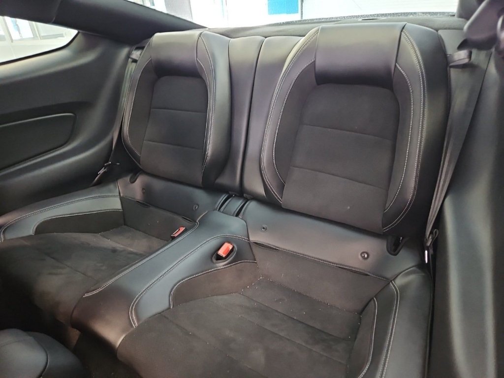 Used 2018 Grey Ford Shelby GT350 image 6