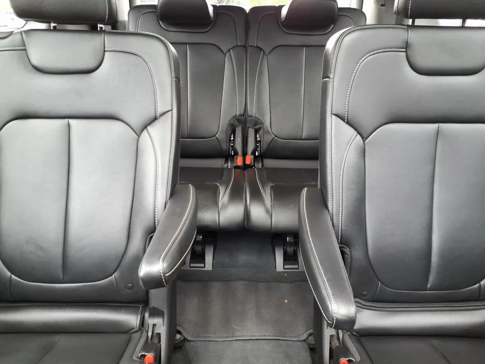 Used 2023 Silver Zynith Jeep Limited image 19