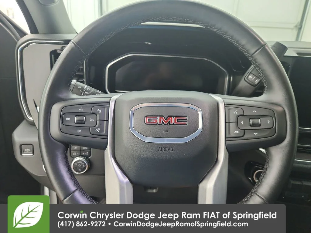 Used 2025 White GMC SLT image 6