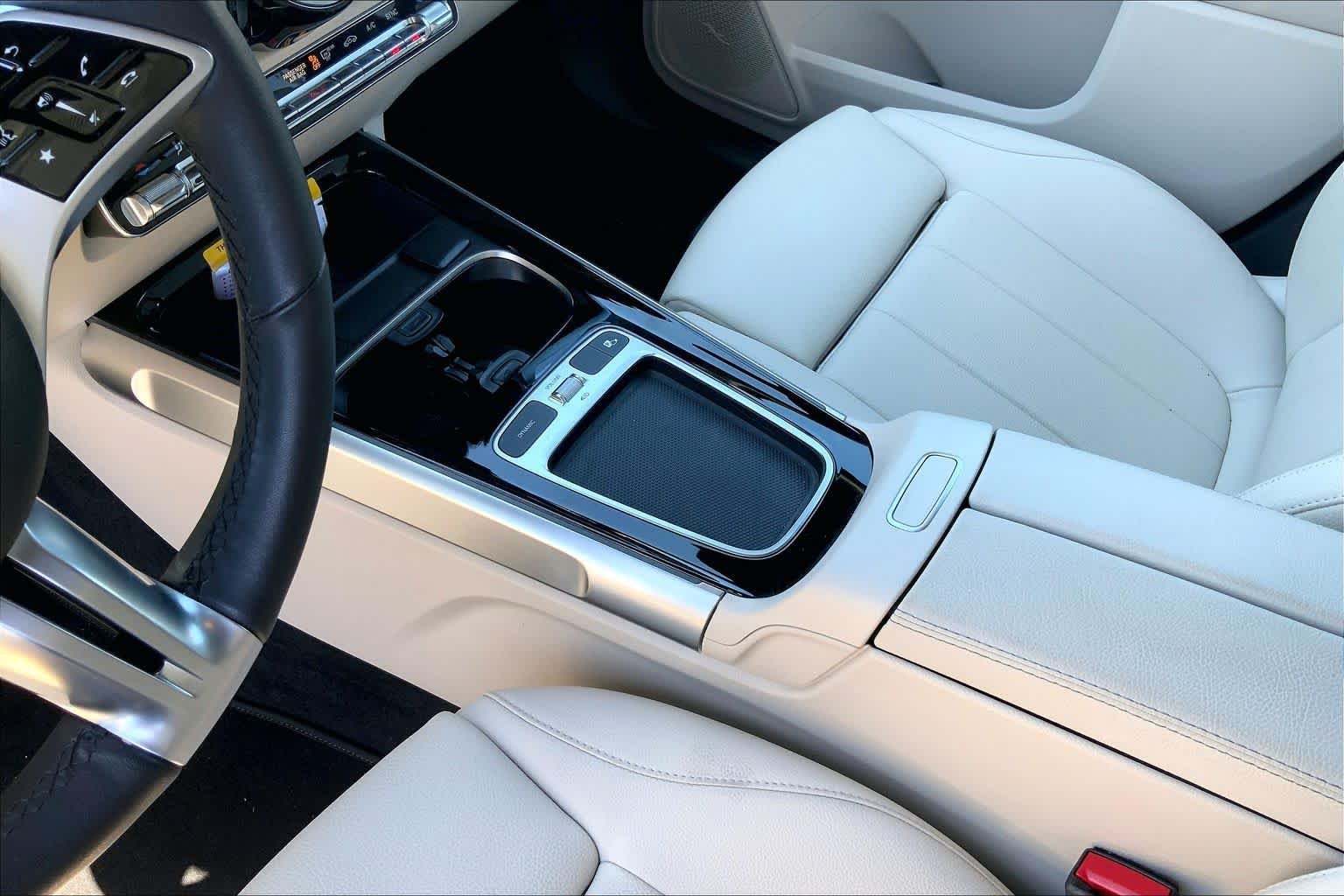 Certified Used 2025 Polar White Mercedes-Benz GLB 250 image 15