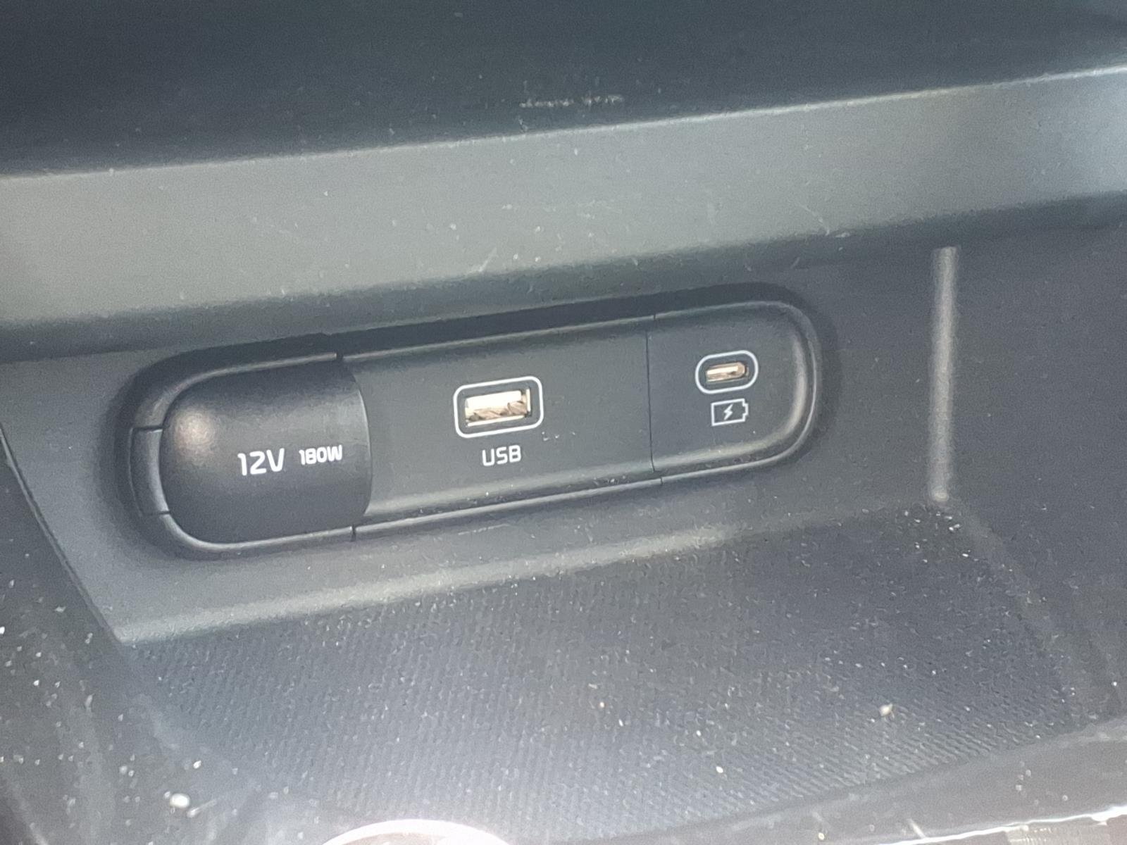 Used 2024 White Kia S image 6
