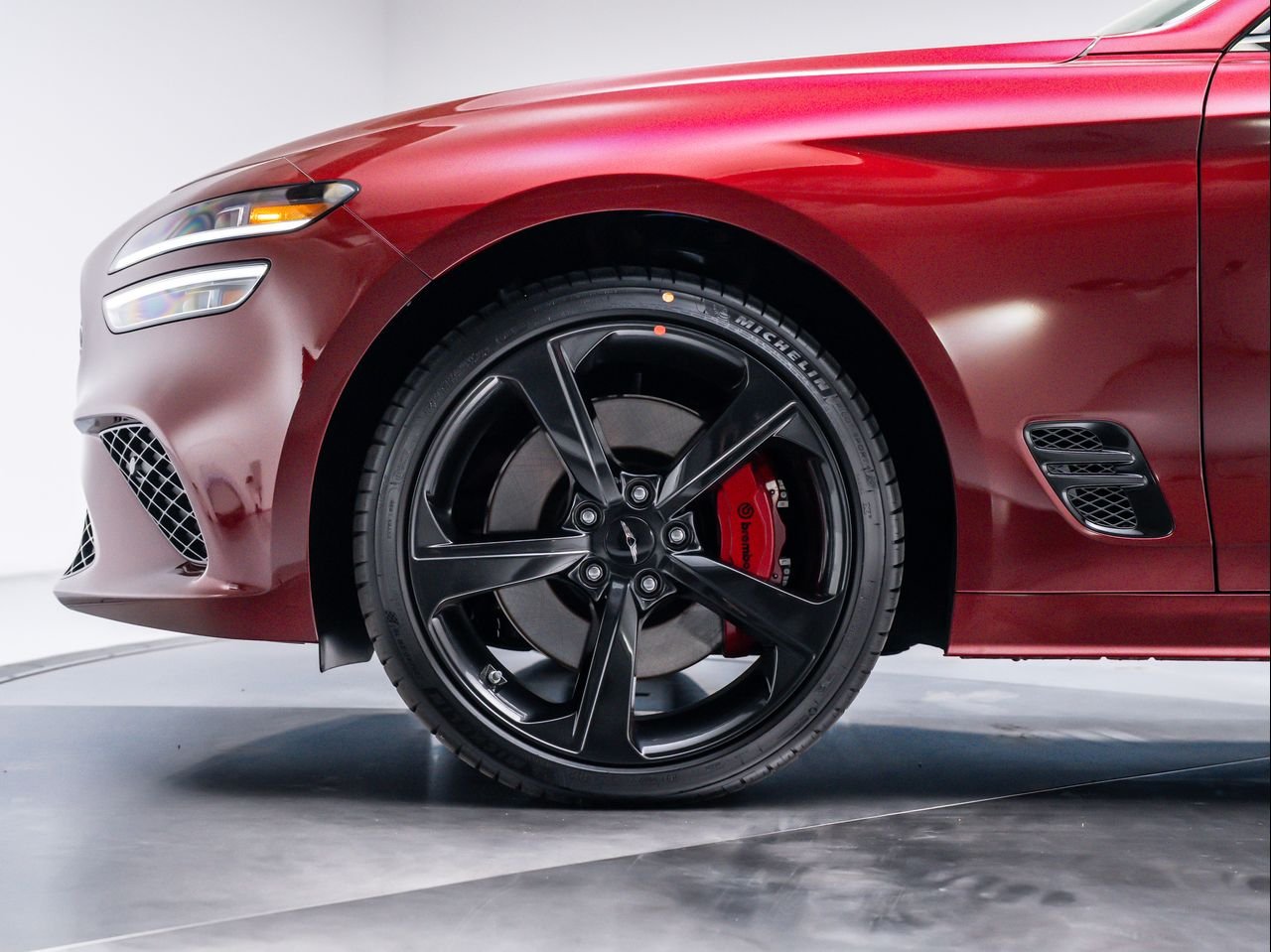 New 2026 Cavendish Red Genesis 3.3T SPORT PRESTIGE image 12