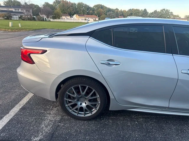 Used 2017 Silver Nissan 3.5 SV image 11