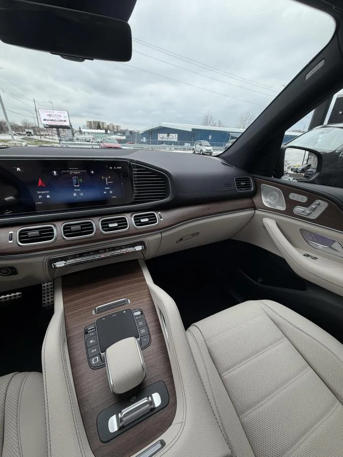 New 2026 White Mercedes-Benz Gls 450 4matic Suv image 12