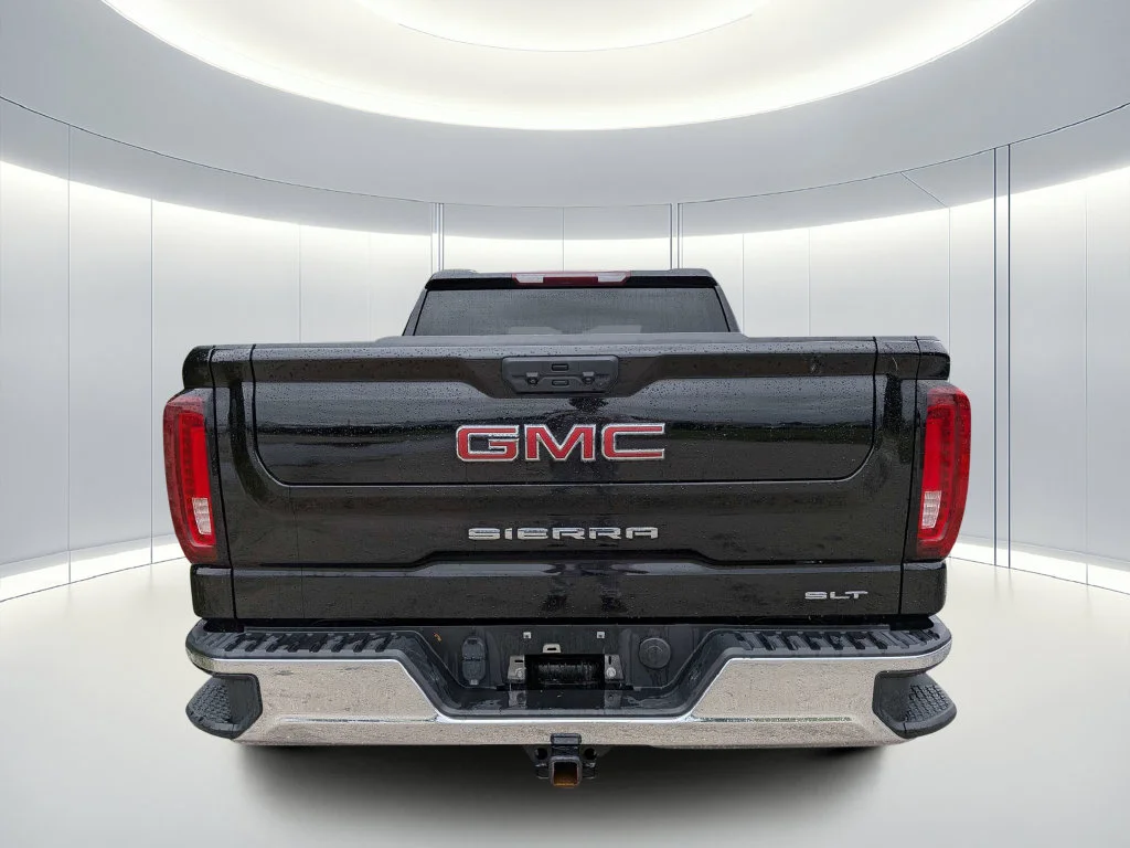 Used 2025 Black GMC SLT image 5