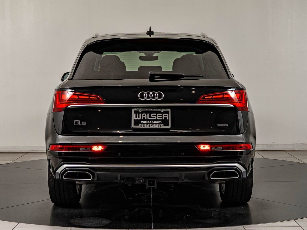 Used 2023 Mythos Black Metallic Audi 45 S line Premium image 6
