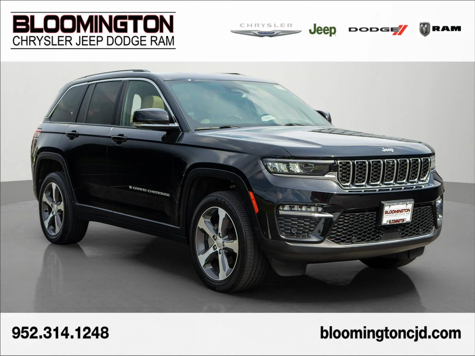 2023 Jeep Grand Cherokee's photo