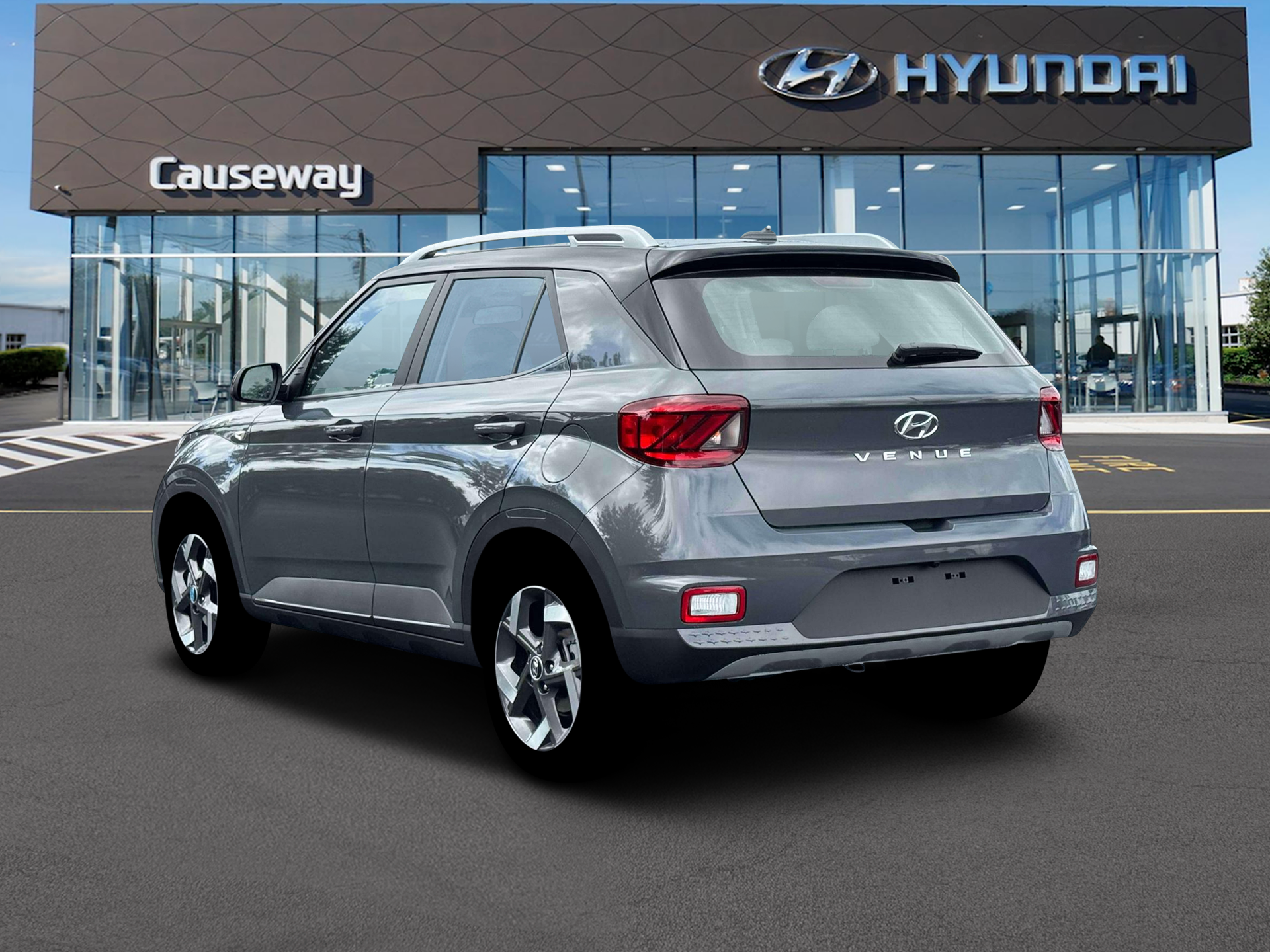 New 2026 Gray Hyundai SEL w/Two-Tone Roof image 5