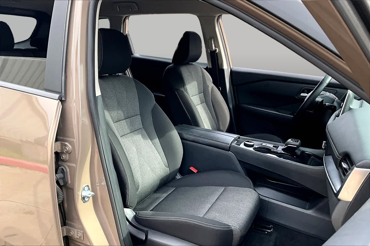 Used 2025 Baja Storm Metallic Nissan SV image 9