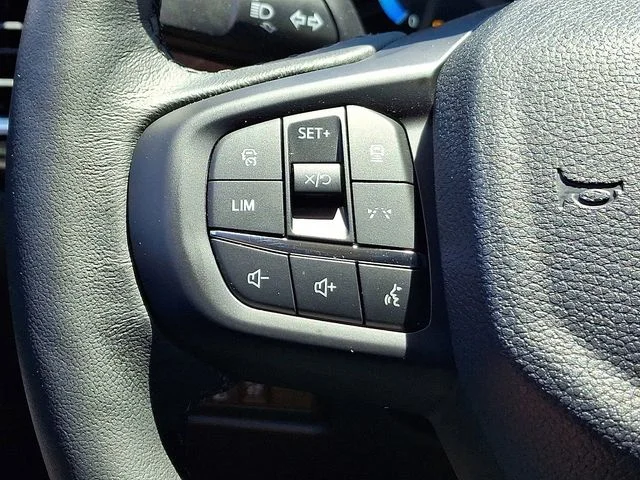 New 2025 Desert Sand Ford Lariat image 13