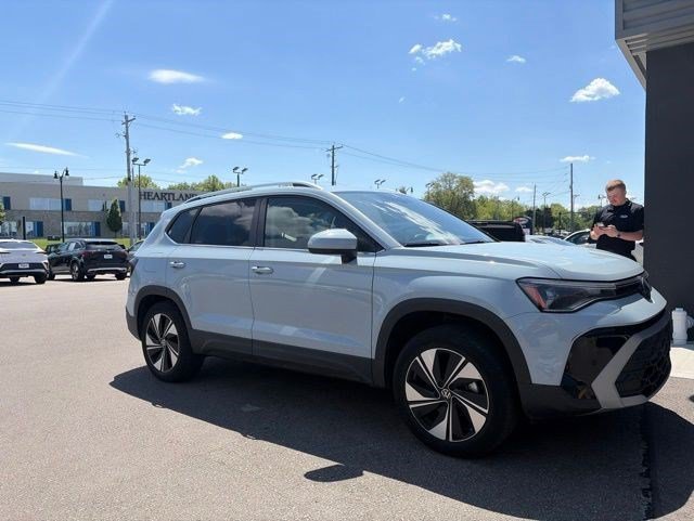 2025 Volkswagen Taos