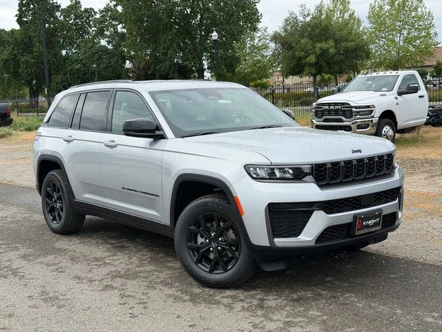 New 2026 Silver Zynith Jeep Altitude image 2