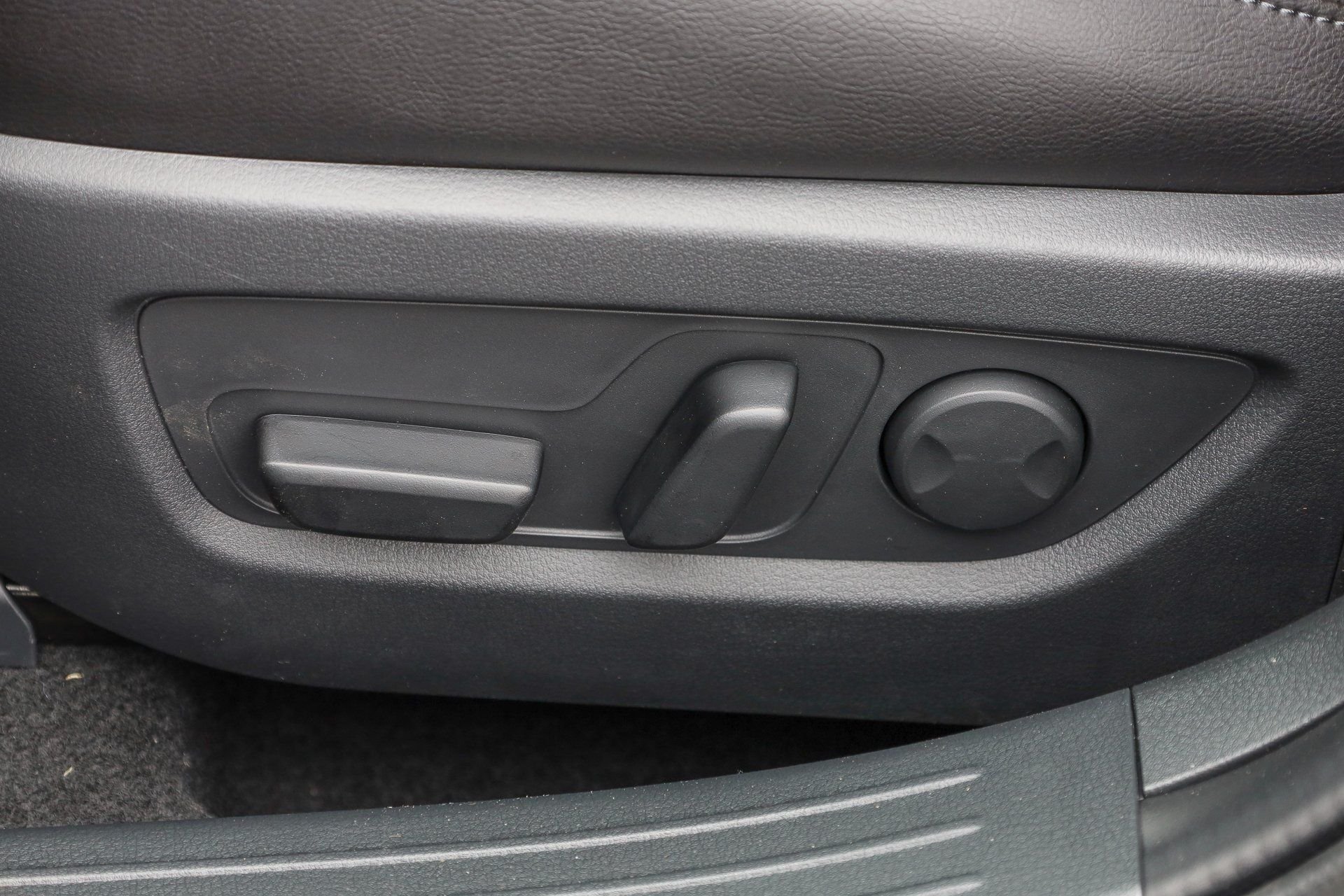 2026 Mazda CX-50 Premium - Photo 11