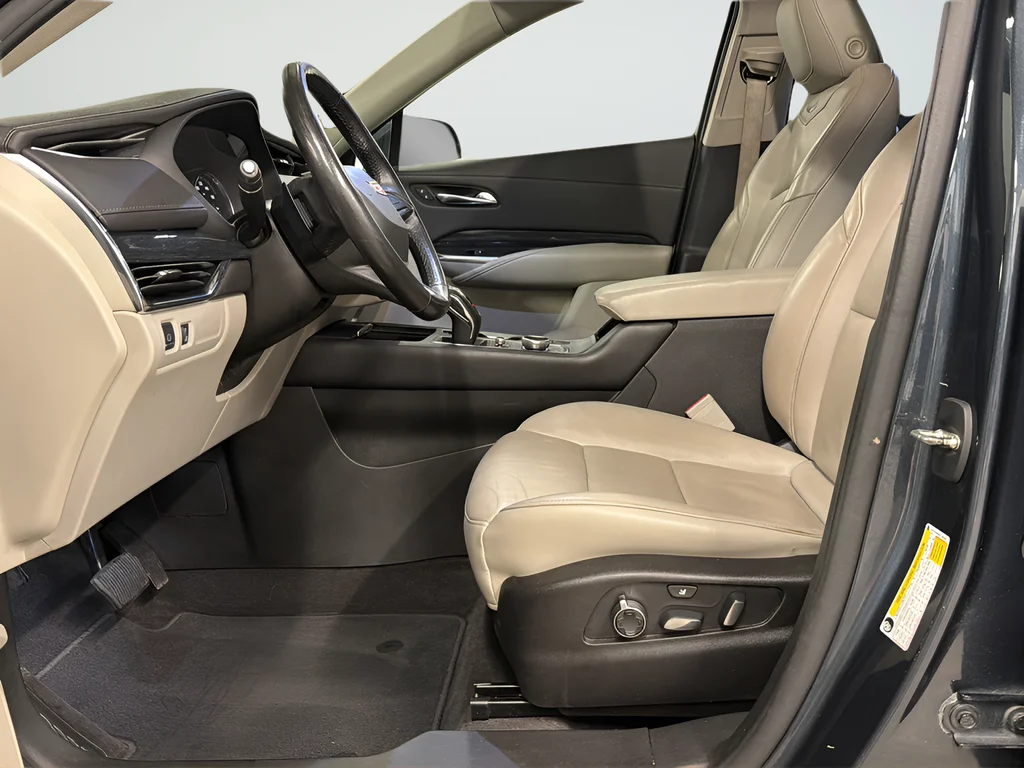 Used 2019 Gray Cadillac Premium Luxury image 10