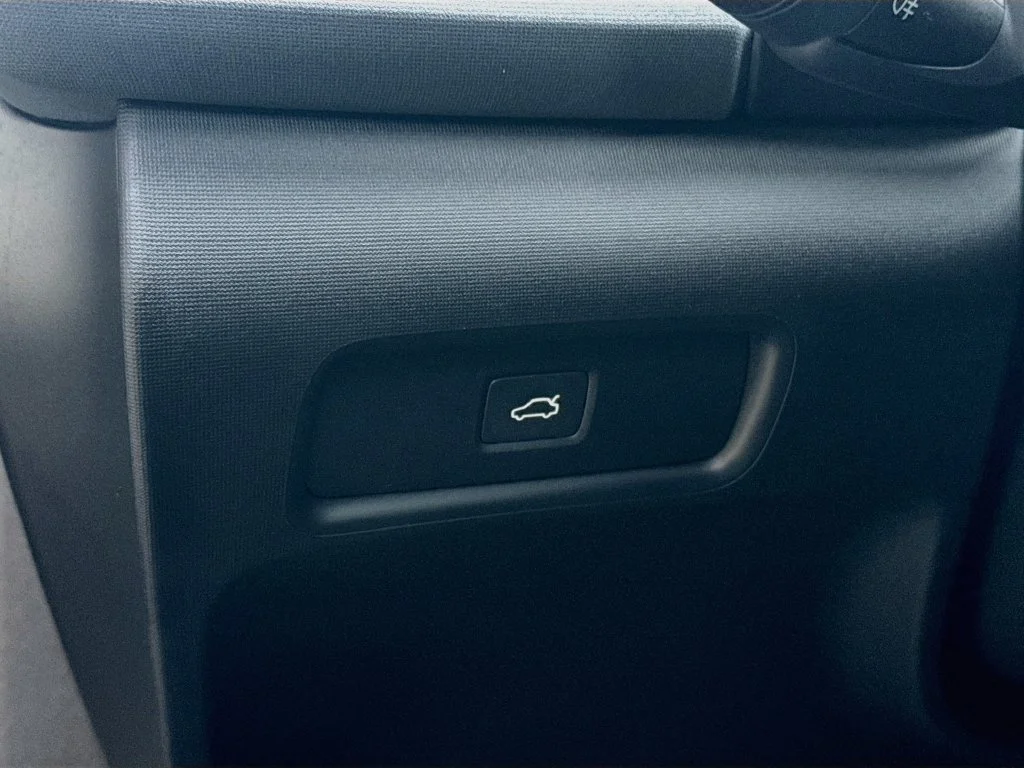 Used 2024  Polestar Long Range Dual Motor image 11