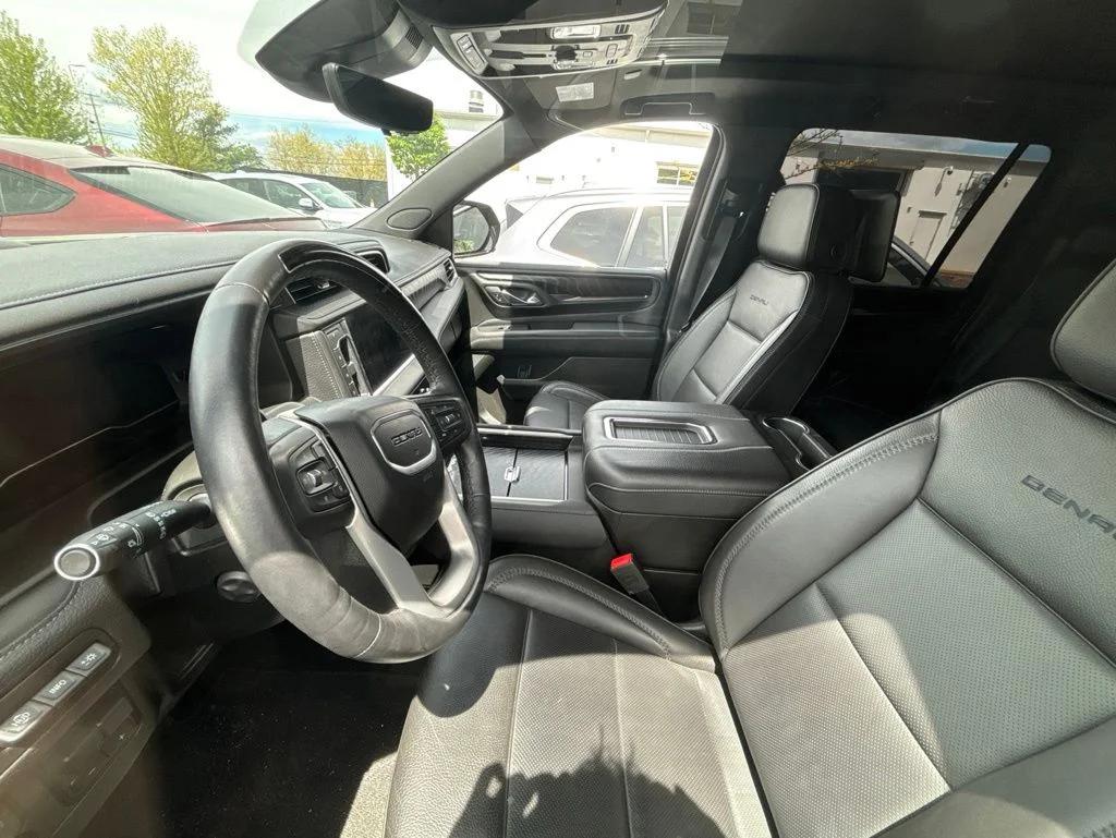 2023 GMC Yukon XL Denali - Photo 8