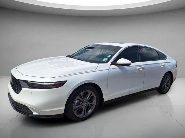 Used 2023 Platinum White Pearl Honda EX-L image 9