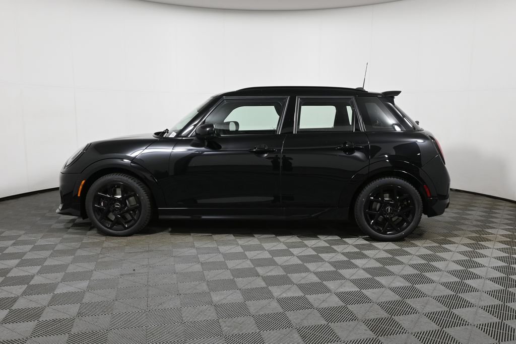New 2026 Black MINI Iconic image 2