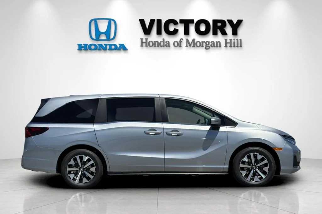 New 2026 Solar Silver Metallic Honda EX-L image 3