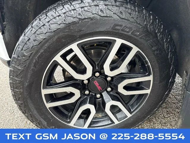 Used 2024 White GMC AT4 image 10