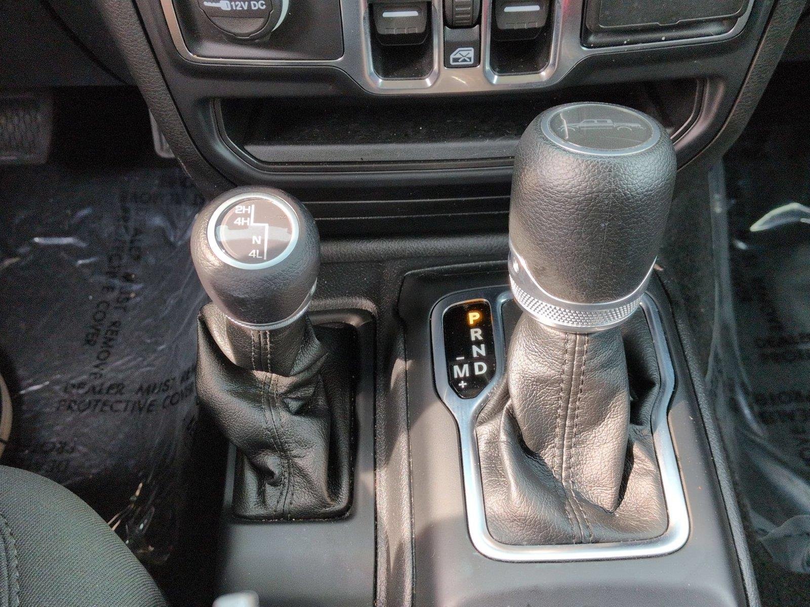 Used 2023 Black Clearcoat Jeep Sport S image 29