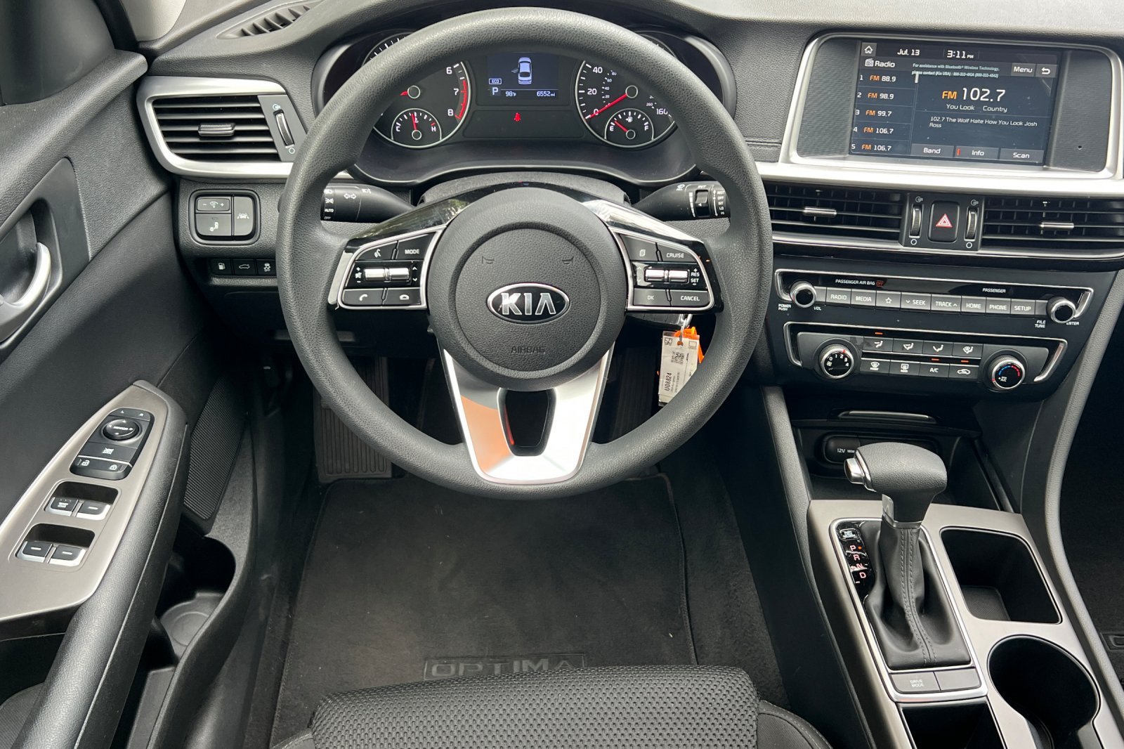Used 2020 Snow White Pearl Kia LX image 14