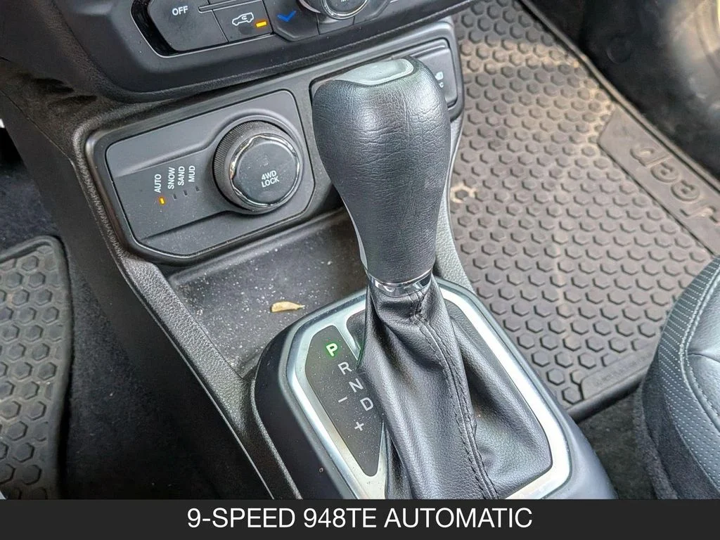 Used 2023 Black Jeep Limited image 20
