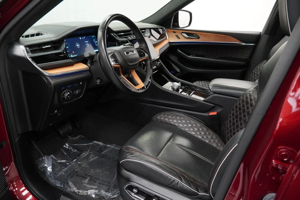 Used 2022 Red Jeep Summit Reserve 4xe image 16