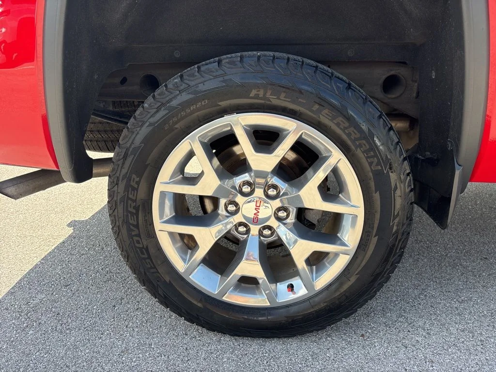 Used 2018 Cardinal Red GMC SLT image 35
