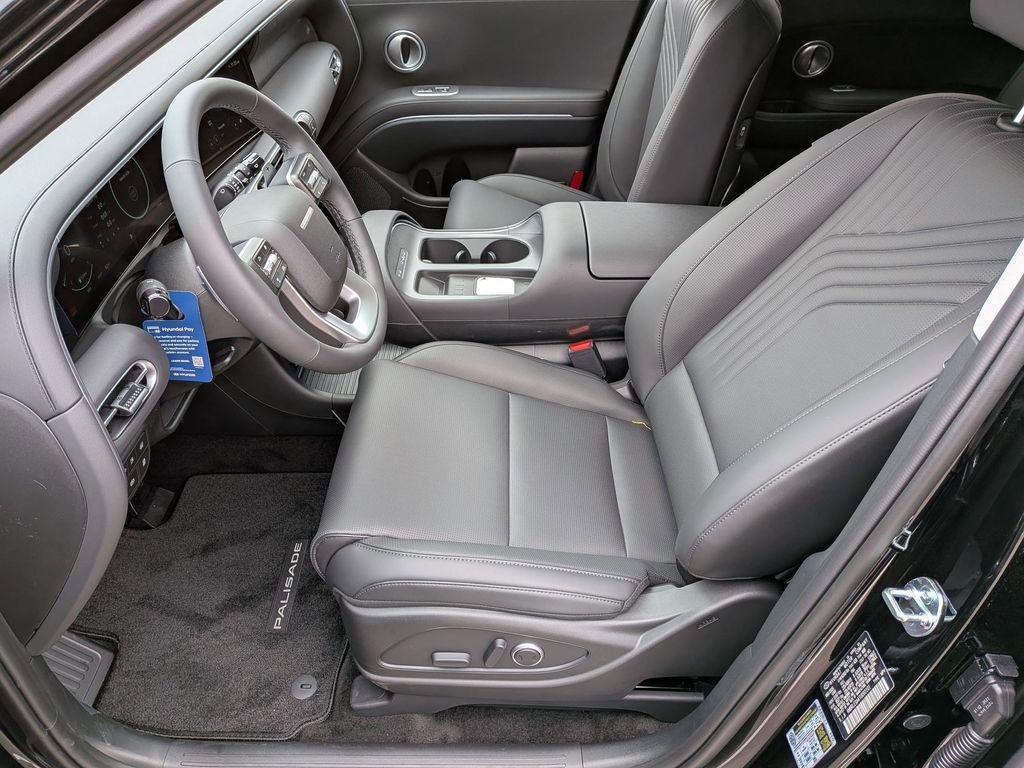 New 2026 Black Hyundai SEL 7P image 11