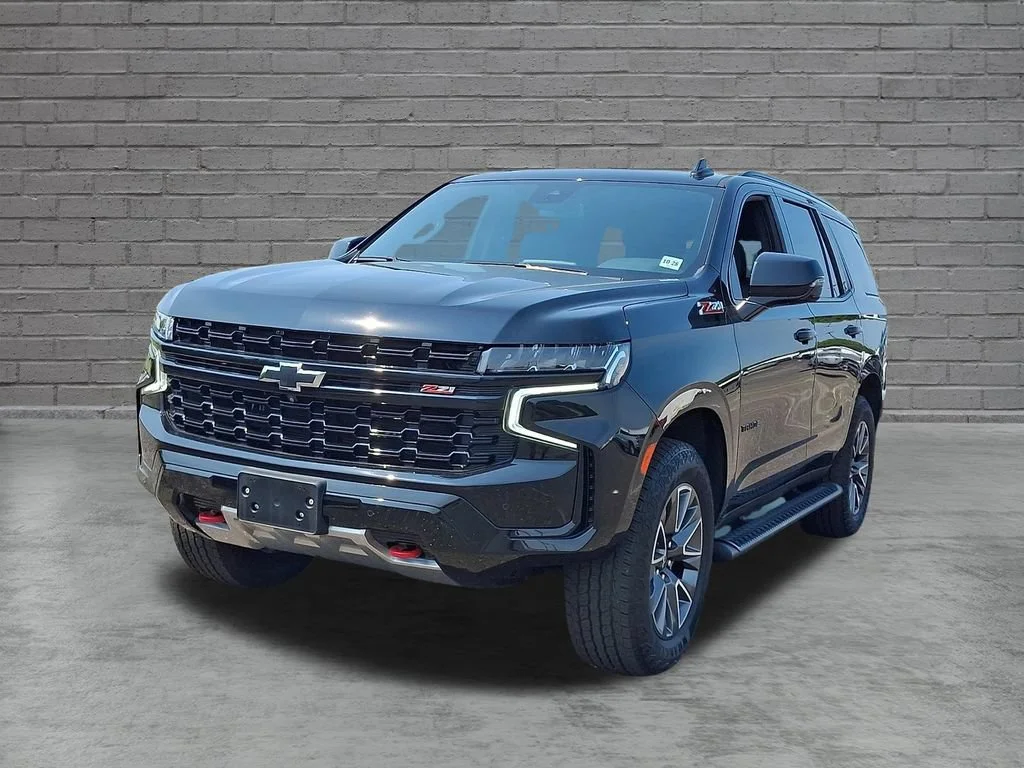 Used 2023 Black Chevrolet Z71 image 5